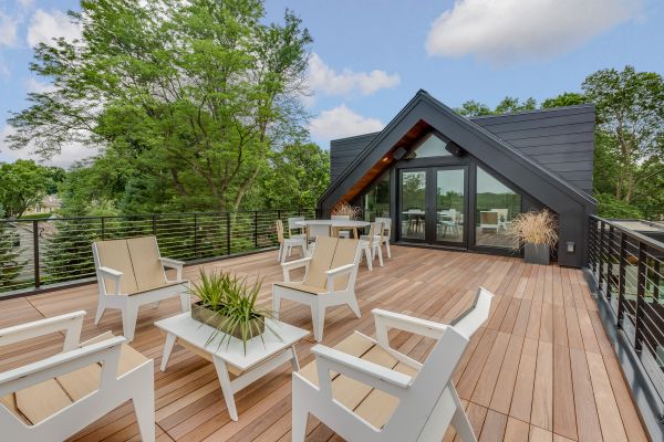 Deck Construction in Toms River
